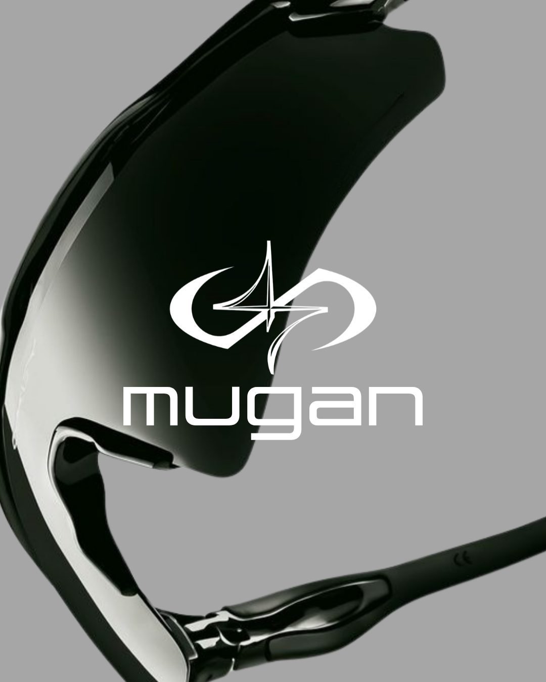 Branche de lunettes noire gravée du logo Mugan